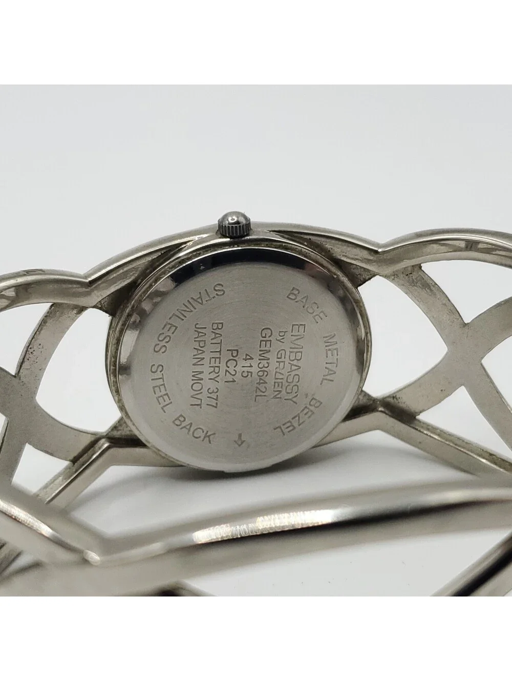 Embassy By Gruen Quartz Cuff Band Womens Watch 30mm Silver Tone New Battery
